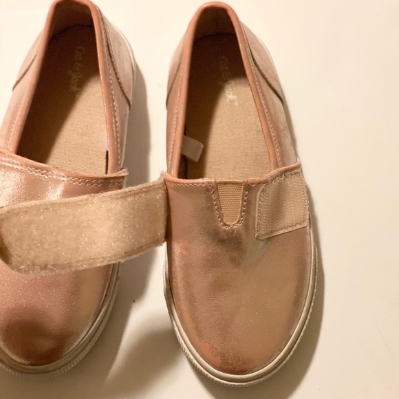 Cat & Jack metallic pink tennis shoes - Picture 3 of 7